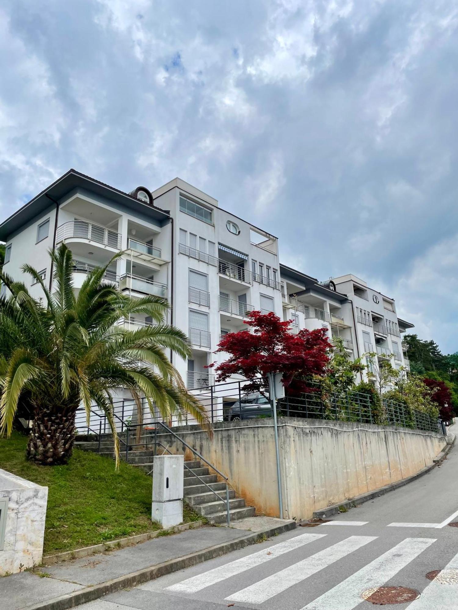 Apartamento Old Lady Opatija Exterior foto